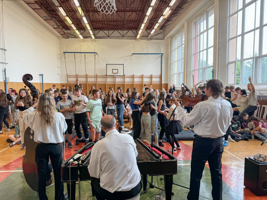 Cimbálová muzika Réva-31