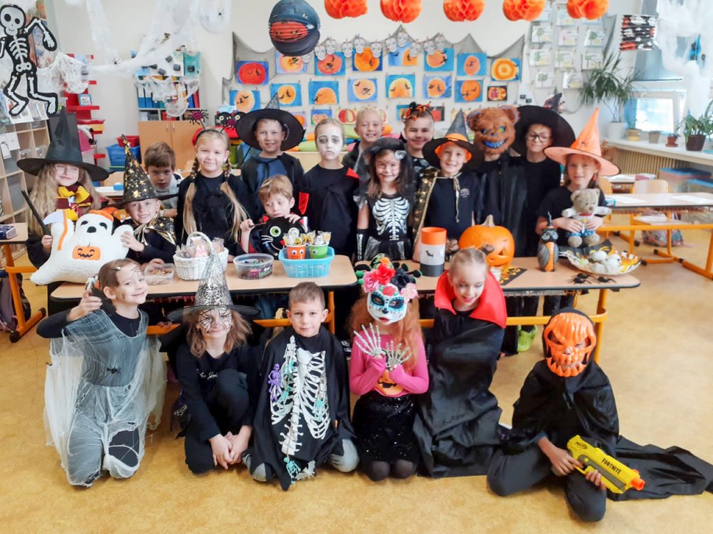 Halloween ve škole-15
