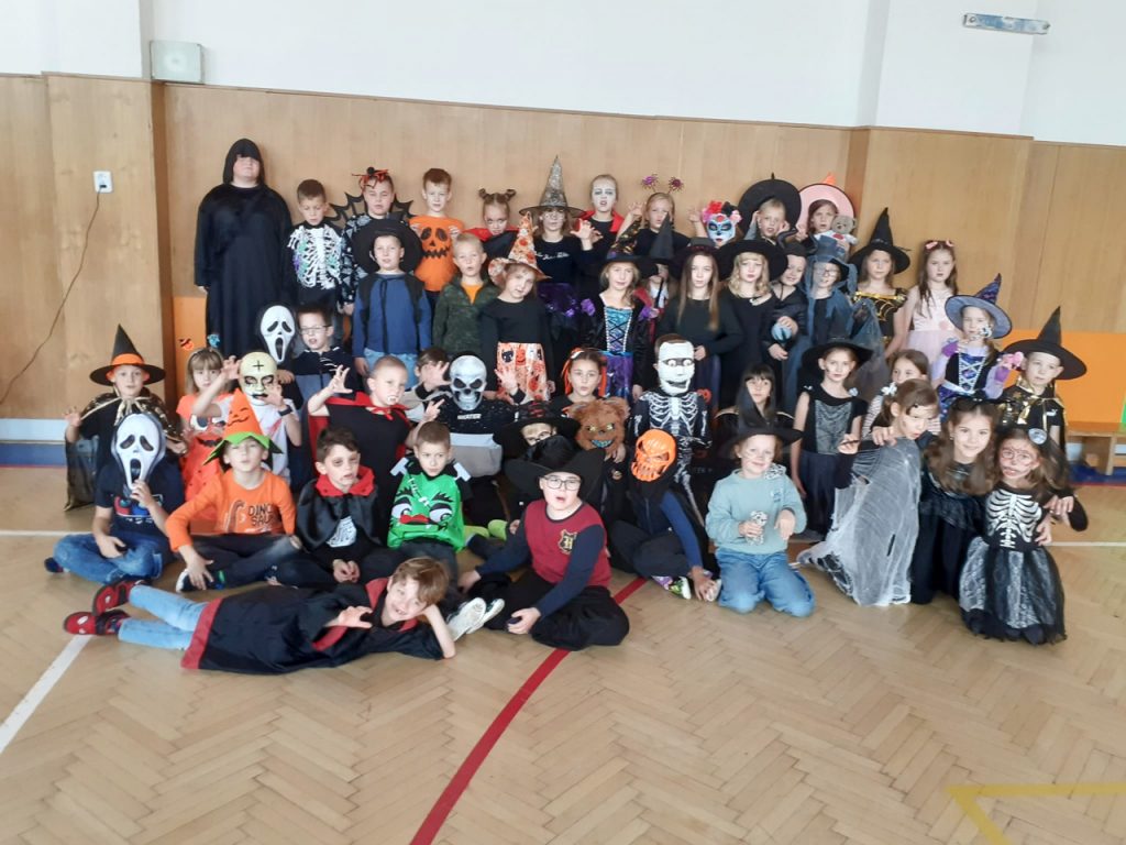 Halloween ve škole-16