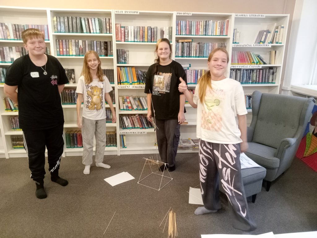 Tajemná noc ve škole-16