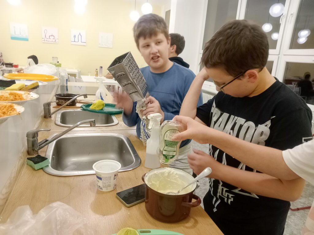 Tajemná noc ve škole-21