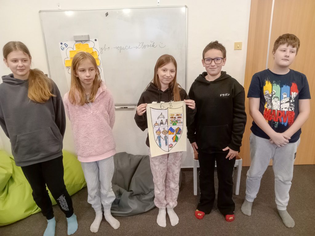 Tajemná noc ve škole-35