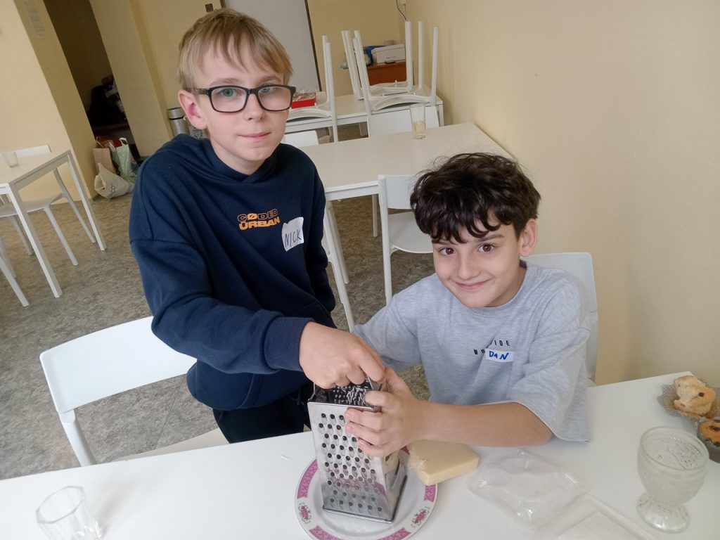 Tajemná noc ve škole-6