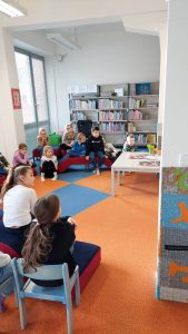 Beseda v knihovně-10