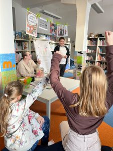 Beseda v knihovně-7