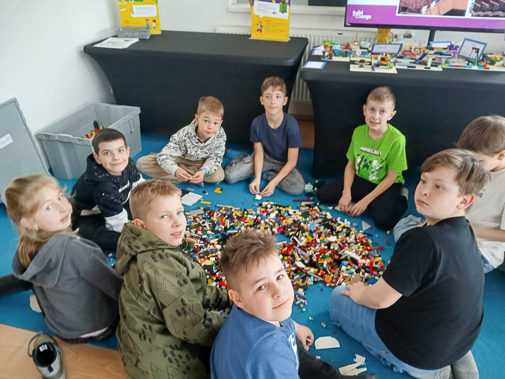 Lego v knihovně-6